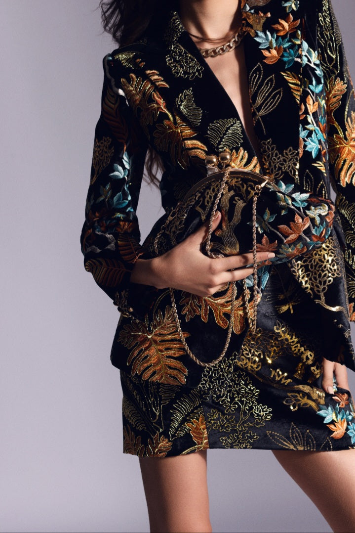 Ensemble versu (femme)